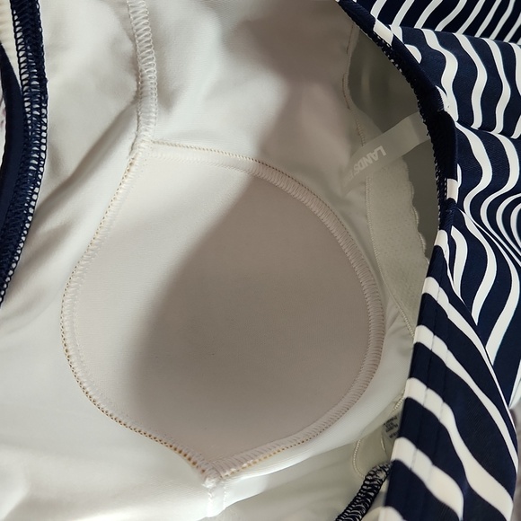 Lands' End Women's Chlorine Resistant Soft Cup Tugless Sporty One Piece Swimsuit - Picture 6 of 10